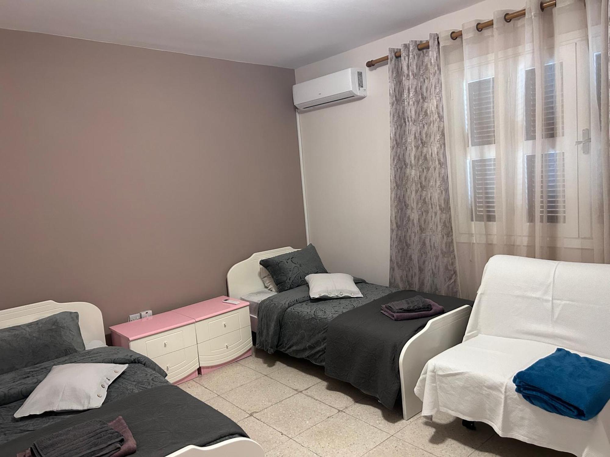 Ptolemaidos Cosy Family Apartment Larnaca Dış mekan fotoğraf